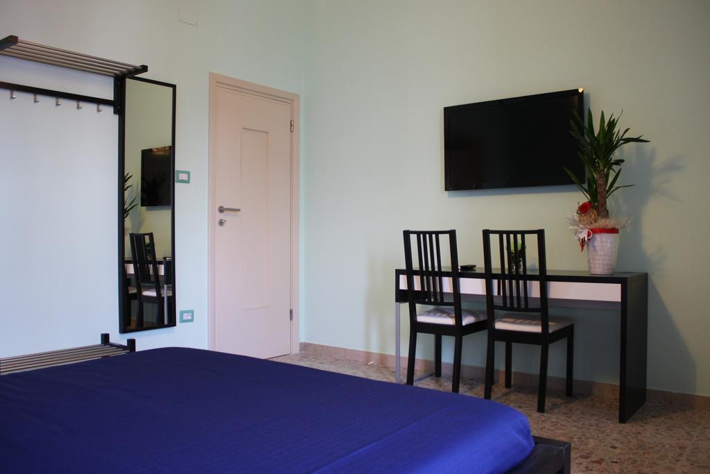 Bed&Breakfast La Perla Rosa Pescara Bilik gambar